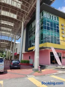 Hotel Oasis - Image 1