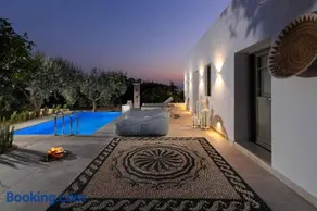 Mami`s House with Private Pool - Image 3