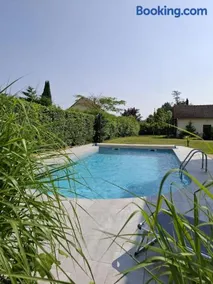 Harmonie Apartments - Pool & Free Parking, 5 min A6 & Chalon sur Saone - Image 3