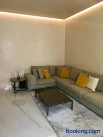 Modern 1 Bedroom F1 Monaco Port - Image 2