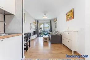 Sun Beach Apartment - Image 2