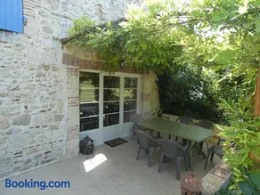 La Maison du Jardin – Landhaus mit großem Pool und WLAN - Image 4