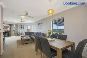 Breakers 2 12 - LJHooker Yamba - Image 5