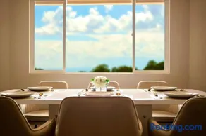 Luxury of the Ritz set in the National Forest - Image 4