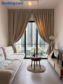 Cozy Urban Retreat in the Heart of the Bangsar - Image 1