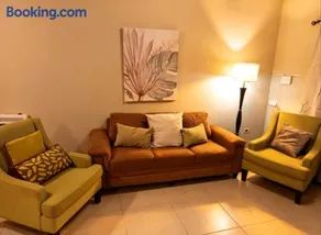 Hogar Entero , Ubicación Ideal cerca de todo - Image 3