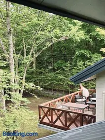 Villa Lina - 北軽井沢で四季折々の自然を楽しむプライベート貸別荘 最大6名 - Image 2
