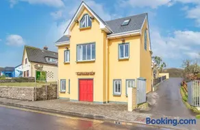 Dingle Marina Lodge - Image 1
