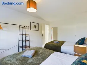 3 bed beautiful home which sleeps up to 6 - Image 4