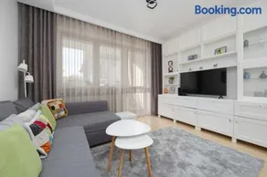 Family Apartment with Parking in Pruszków by Noclegi Renters - Image 1