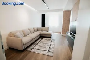 Froa Luxury Apartment - Image 2