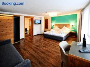 Hotel Garni Alpenland - Image 3