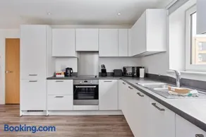Deanery Court Vittrum Suites - Image 5