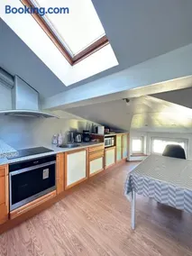 Penthouse located very close to the city center - Image 2