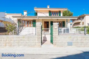 S Olivera - Image 3