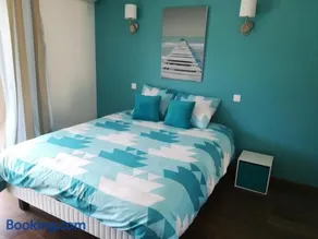 Villa 300m2 piscine chauffée et jacuzzi-spa de nage - Image 5