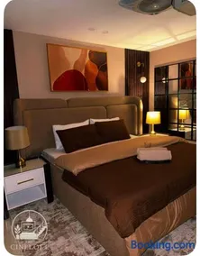 The Grand Oak Luxury Bungalow - Image 3