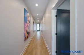 Cowgirl Up 4BD 4.5BTH Rooftop Views - Image 1