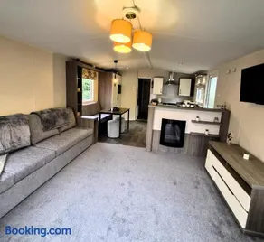 Sylvia's Sunrise Caravan Skegness Southview - Image 2
