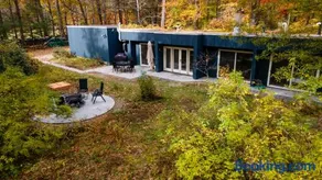 earthship forest exile - Image 1