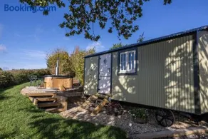 Abbey Farm Glamping & Cottage - Image 2