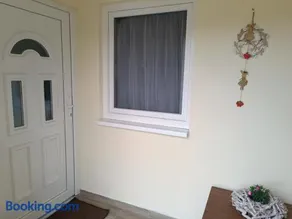 Liget Fruit Garden Family Apartman - Image 5