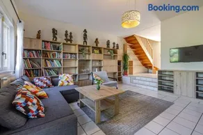 3 rooms available in the Jura Villa Thoiry SHARED House near CERN Geneva Airport Palexpo UN Skiing - Image 2