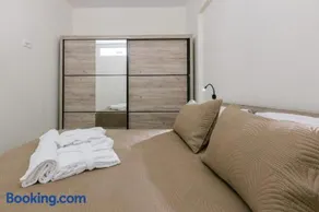Stella's Apartment - Image 4