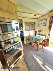 Paddock Views at Fairfield Court - Image 4