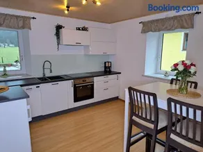 Encantador apartamento apto para niños con jardín y barbacoa - Image 3
