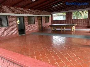 Hermosa y tranquila finca con piscina - Image 5