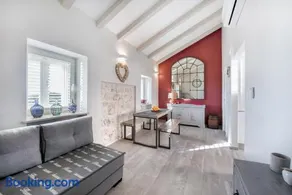 Jully apartment with swimming pool - Image 1