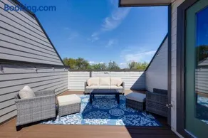 Tennessee Whiskey & "The Ryman" - Dual Townhomes! - Image 3