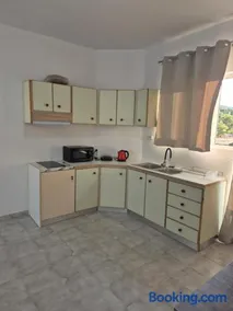 Deco Apartments Aigina - Image 5