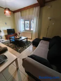 Virginia Apartment - Image 2