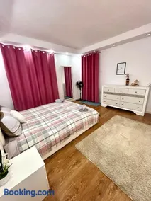 Simple and Cozy Room in Voluntari - Image 2