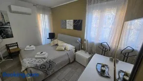 VARESE PRIME - Air Conditioning, 2 parking, 2 baths, City Centre, 200mt Villa Esengrini Montalbano, NO Keybox - Image 4