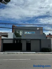 Casa de alto padrão - Image 1