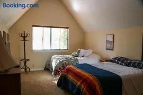Bear Meadow Cabin at Shaver Lake - Image 2