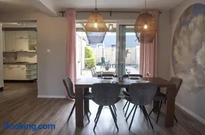 Volledig Gerenoveerd - Huis aan het strand -Nieuwstraat 4 - Image 2