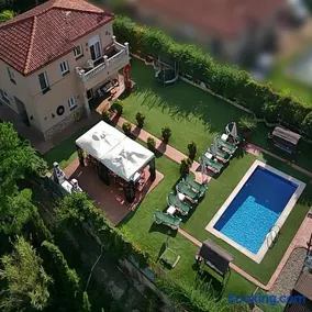 Holiday Home Cardona - Image 2