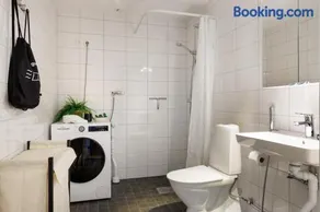 Guestly Homes - 1BR Executive Premium Suite - Image 3