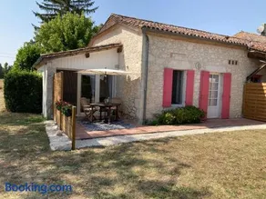Petit Rousset Gite Noyer - Image 1