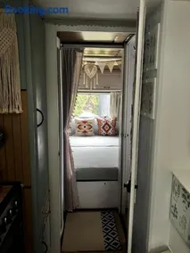 Glamping Karavan u Konopiště - Image 4