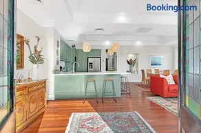 The Grande Port Stephens Luxurious golf and beach getaway on Horizons Golf Resort - Image 1