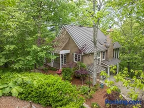 Peaceful Lake Santeetlah Mountain Cottage - Image 1