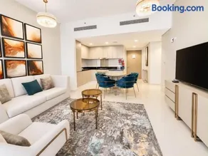 Luxury 2BR | Panoramic Sea View & Private Balcony - Image 3