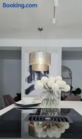 Chic Designer Sanctuary in Tolochenaz - Image 3