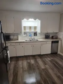 3 Bedroom Cozy Home Minutes From Tims Ford Lake - Image 3