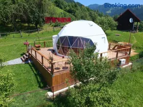 Glamount Glamping - Image 1